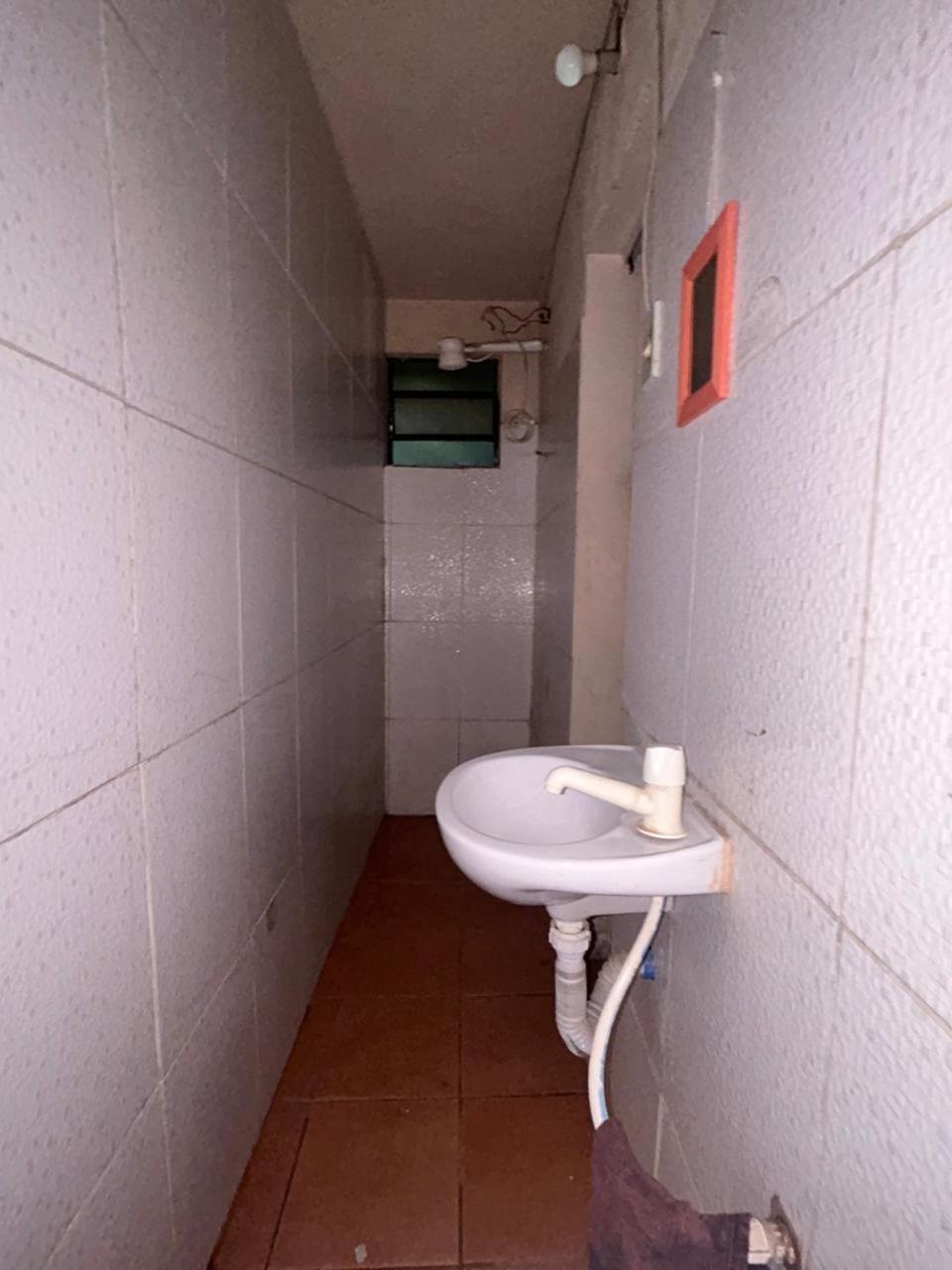 Nuh Hostel Оро Прето Екстериор снимка